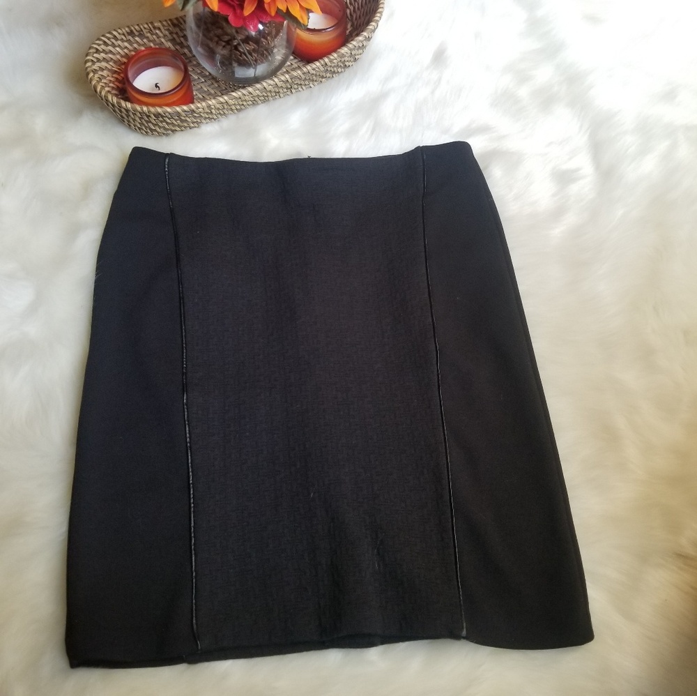 Laundry by Shelli Segal Black Skirt Career Size 4